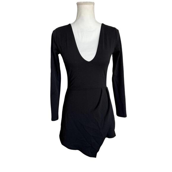 Fashion Nova Black Long Sleeve Asymmetrical Romper Small - Picture 2 of 6